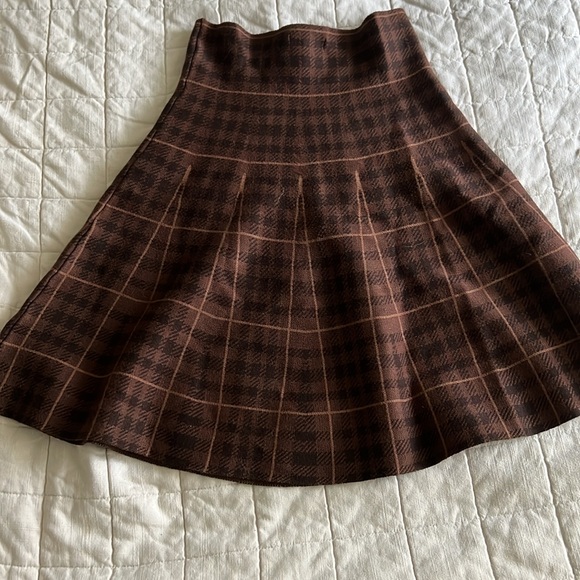 Max Studio Plaid Mini Skirt - Picture 5 of 8